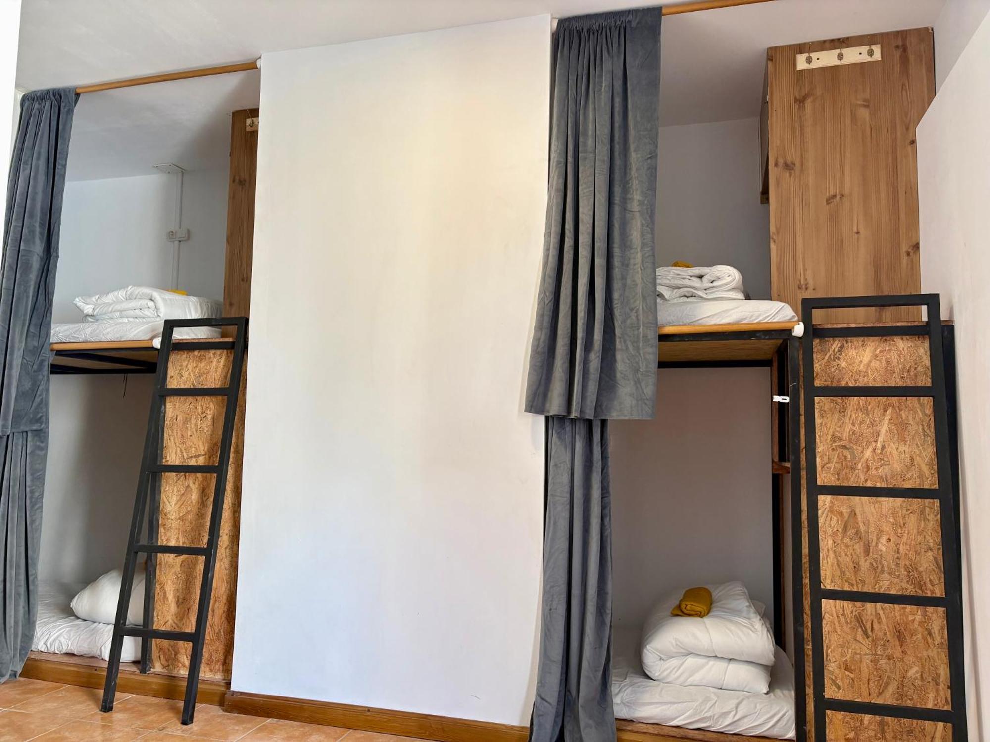 Spanglish Hostel بينايدورم المظهر الخارجي الصورة