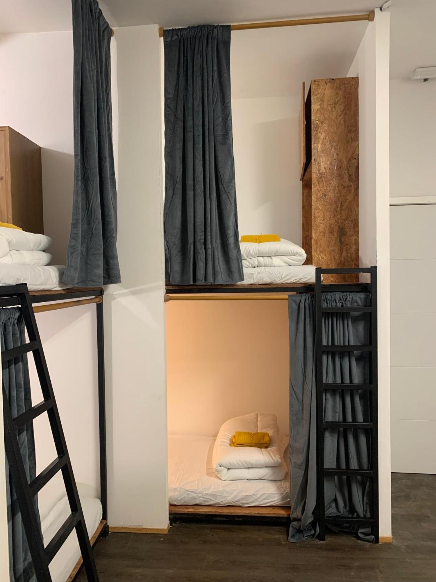 Spanglish Hostel بينايدورم المظهر الخارجي الصورة