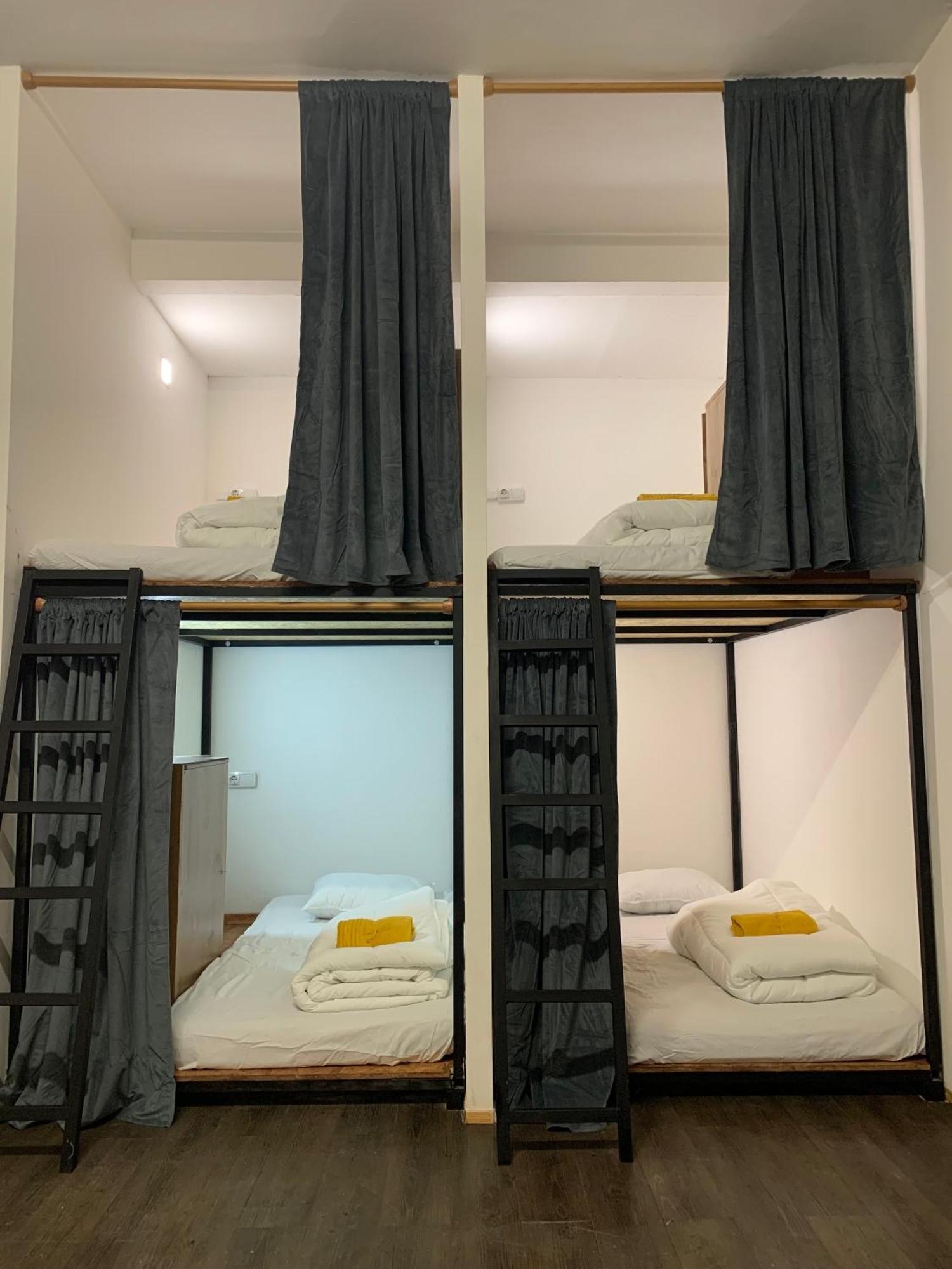 Spanglish Hostel بينايدورم المظهر الخارجي الصورة